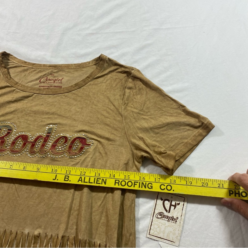 Cowgirl Hardware Tan Fringe Tee wording Rodeo in Red lettering western Cropped - Picture 5 of 8